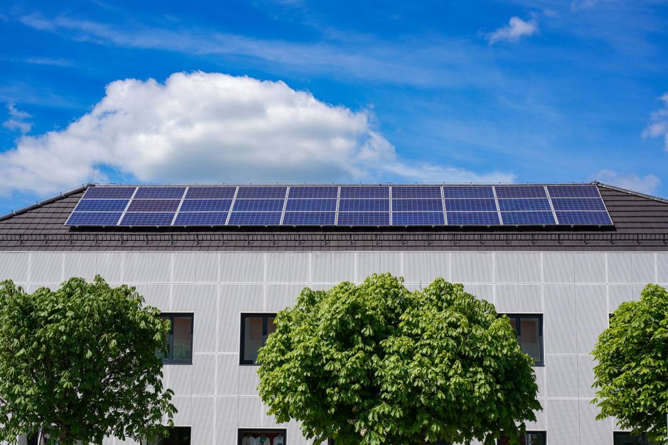 Commercial rooftop solar PV array